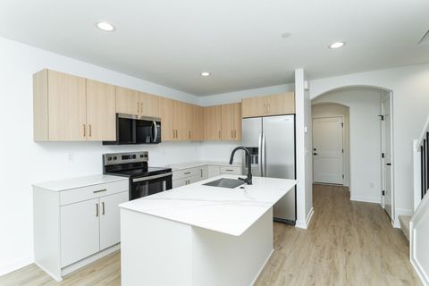 Townhouse For Sale - 1081 Century Village Lane<br/> Olmsted County, Rochester, MN 55906