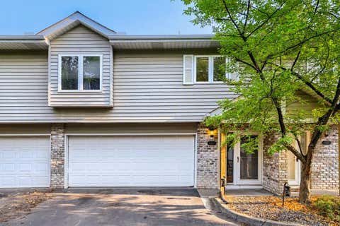 Townhouse For Sale - 13027 Penn Avenue<br/> Burnsville, MN 55337