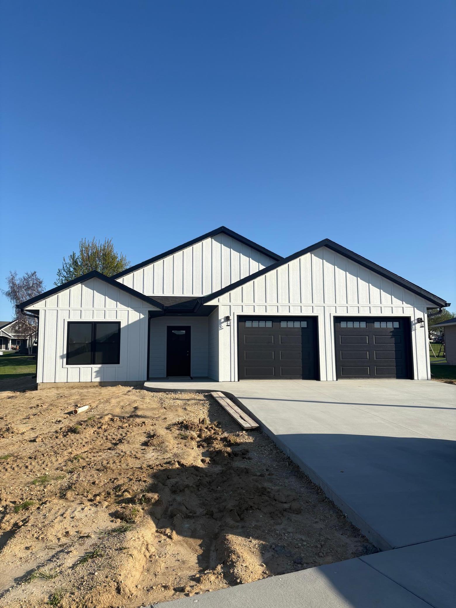 1101 Courtney Drive, Caledonia, Minnesota image 1