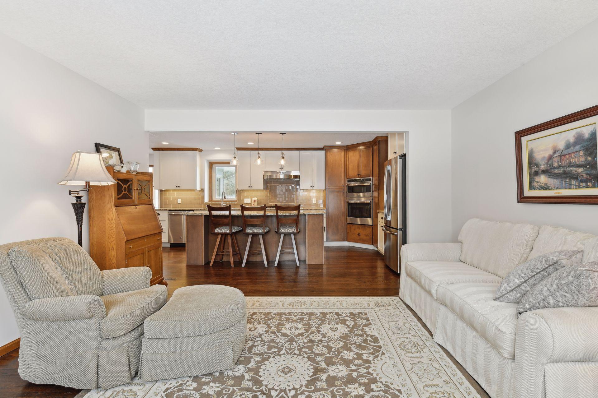 628 Hackmore Drive, Eagan, Minnesota image 16