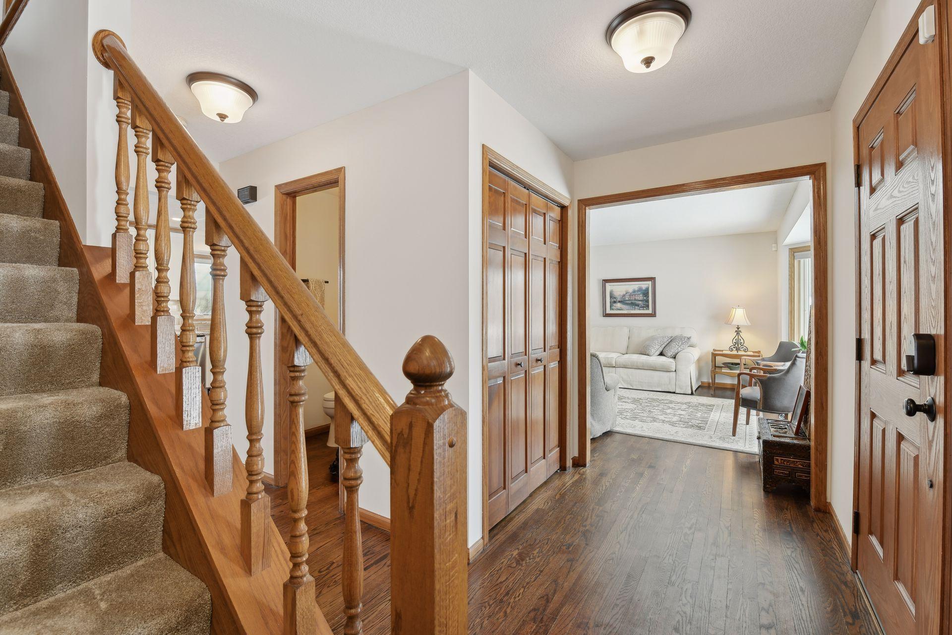 628 Hackmore Drive, Eagan, Minnesota image 13