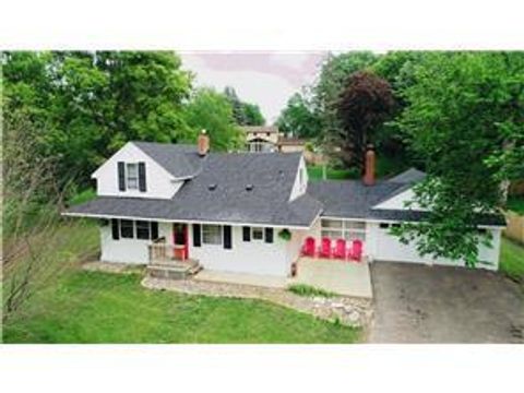 Homes For Sale - 5117 Clear Spring Road<br/> Minnetonka, MN 55345