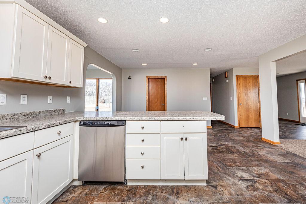 2717 88th Avenue, Fargo, North Dakota image 29