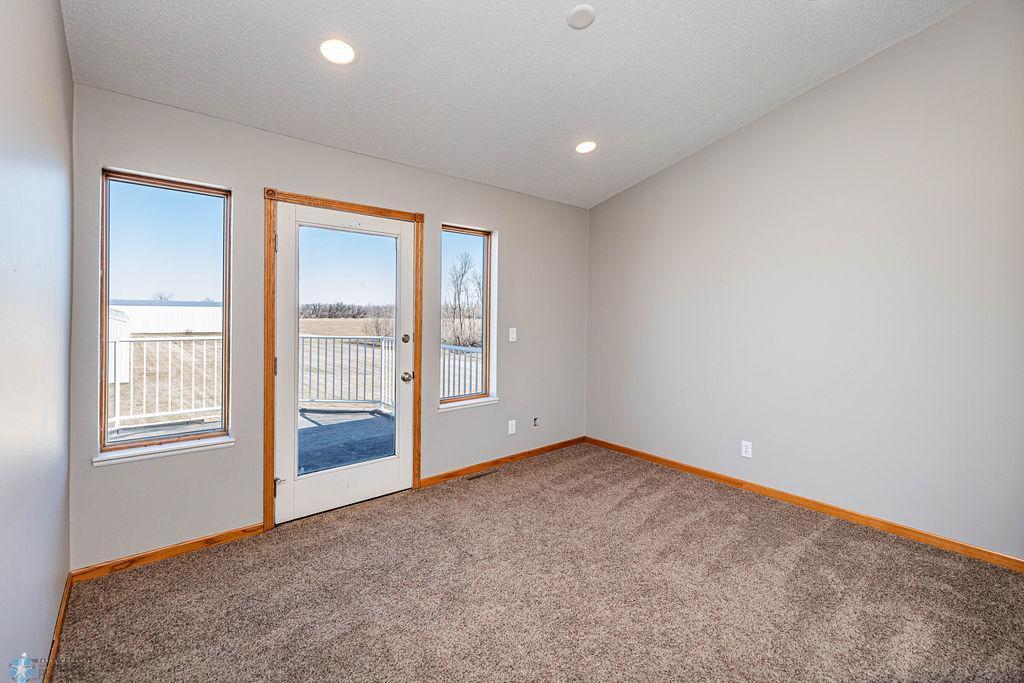2717 88th Avenue, Fargo, North Dakota image 35