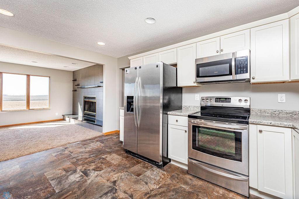 2717 88th Avenue, Fargo, North Dakota image 16