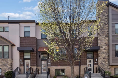 Townhouse For Sale - 4005 River Valley Way<br/> Dakota County, Saint Paul, MN 55122
