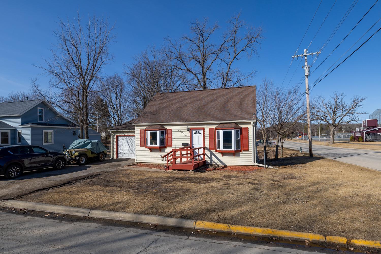 327 Burr Oak Avenue, Chatfield, Minnesota image 4