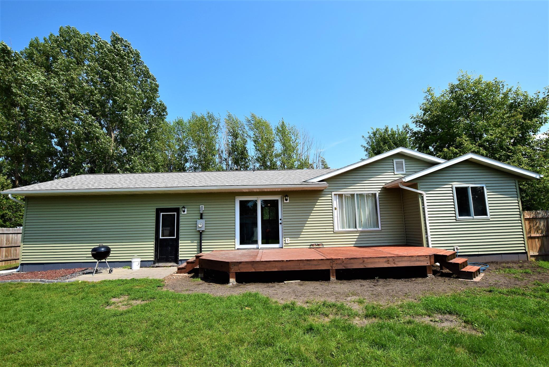 313 10th Avenue, Roseau, Minnesota image 2