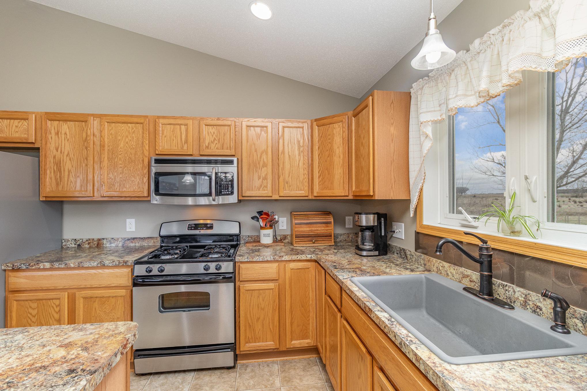 801 Riverview Lane, Belle Plaine, Minnesota image 6