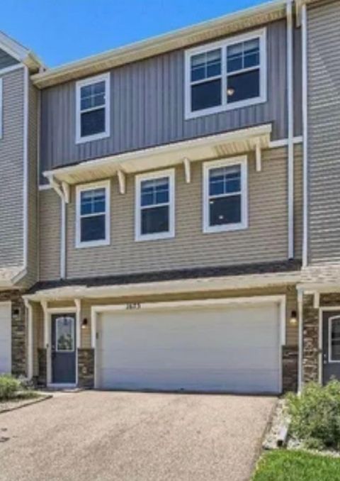 Townhouse For Sale - 1673 Windigo Lane<br/> Shakopee, MN 55379