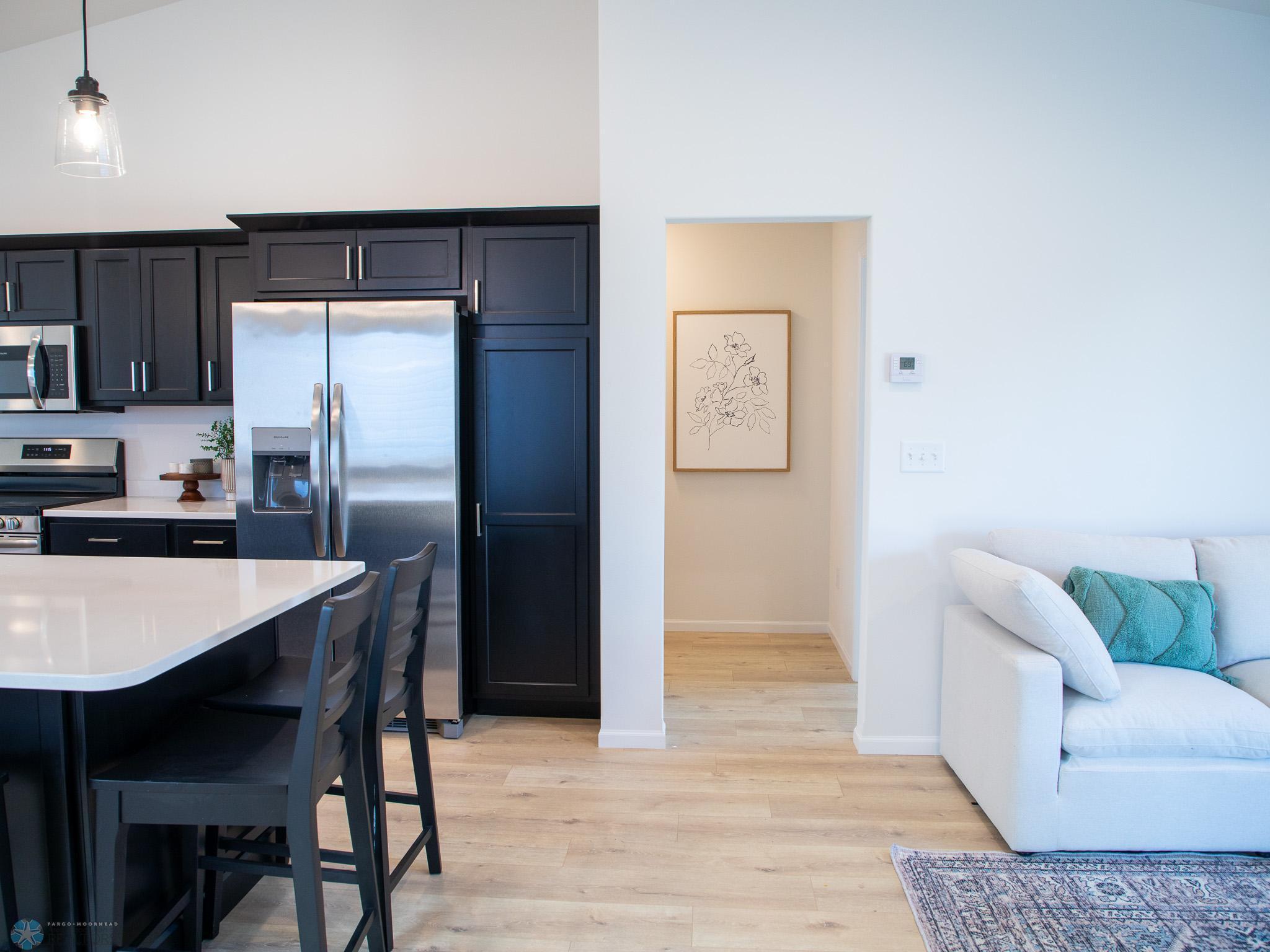 6739 Meadow View Drive, Fargo, North Dakota image 14