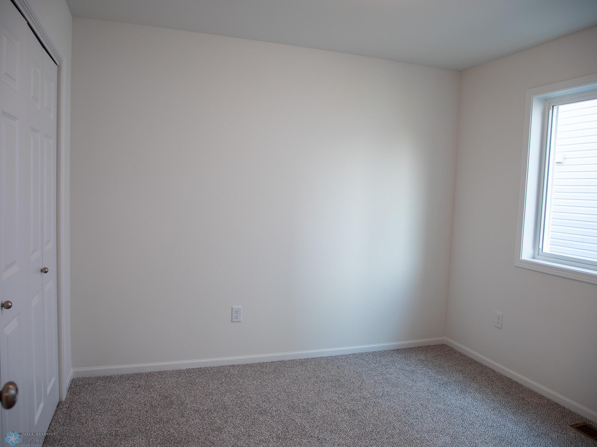 6739 Meadow View Drive, Fargo, North Dakota image 22