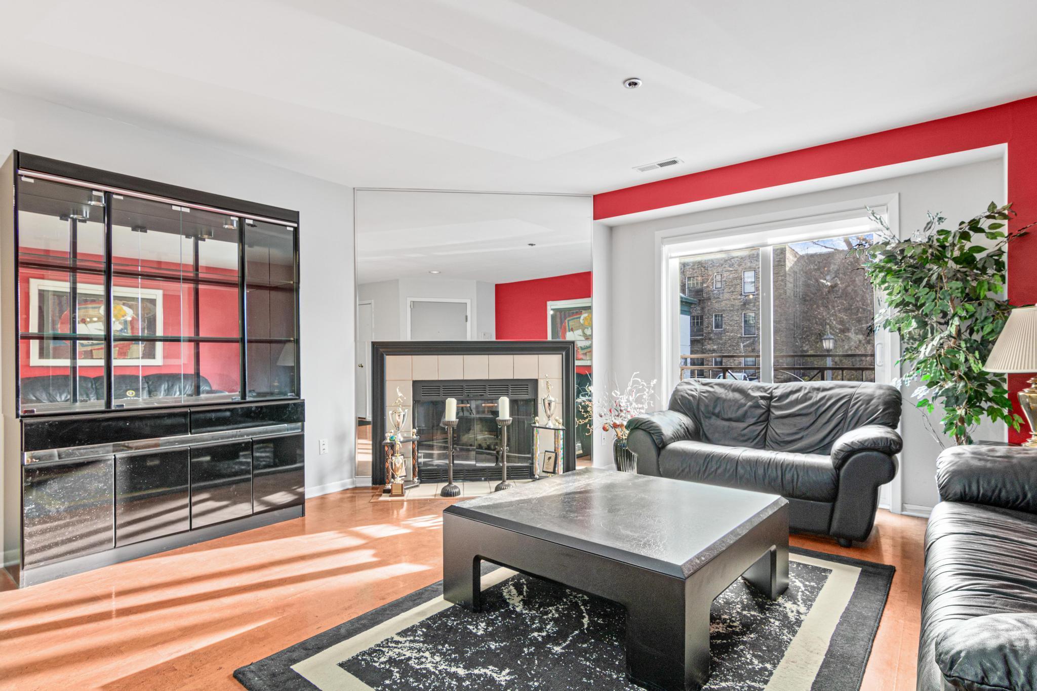 910 Lincoln Avenue #B4, Minneapolis, Minnesota image 2