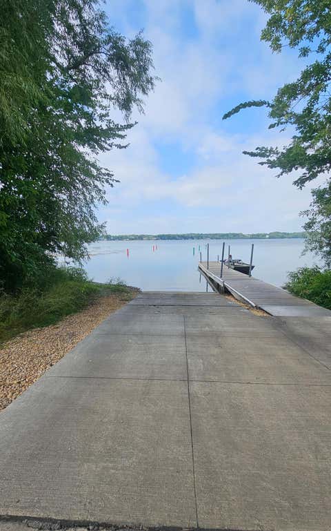 Homes For Sale - 2011 Lake View Drive<br/> Jordan, MN 55352