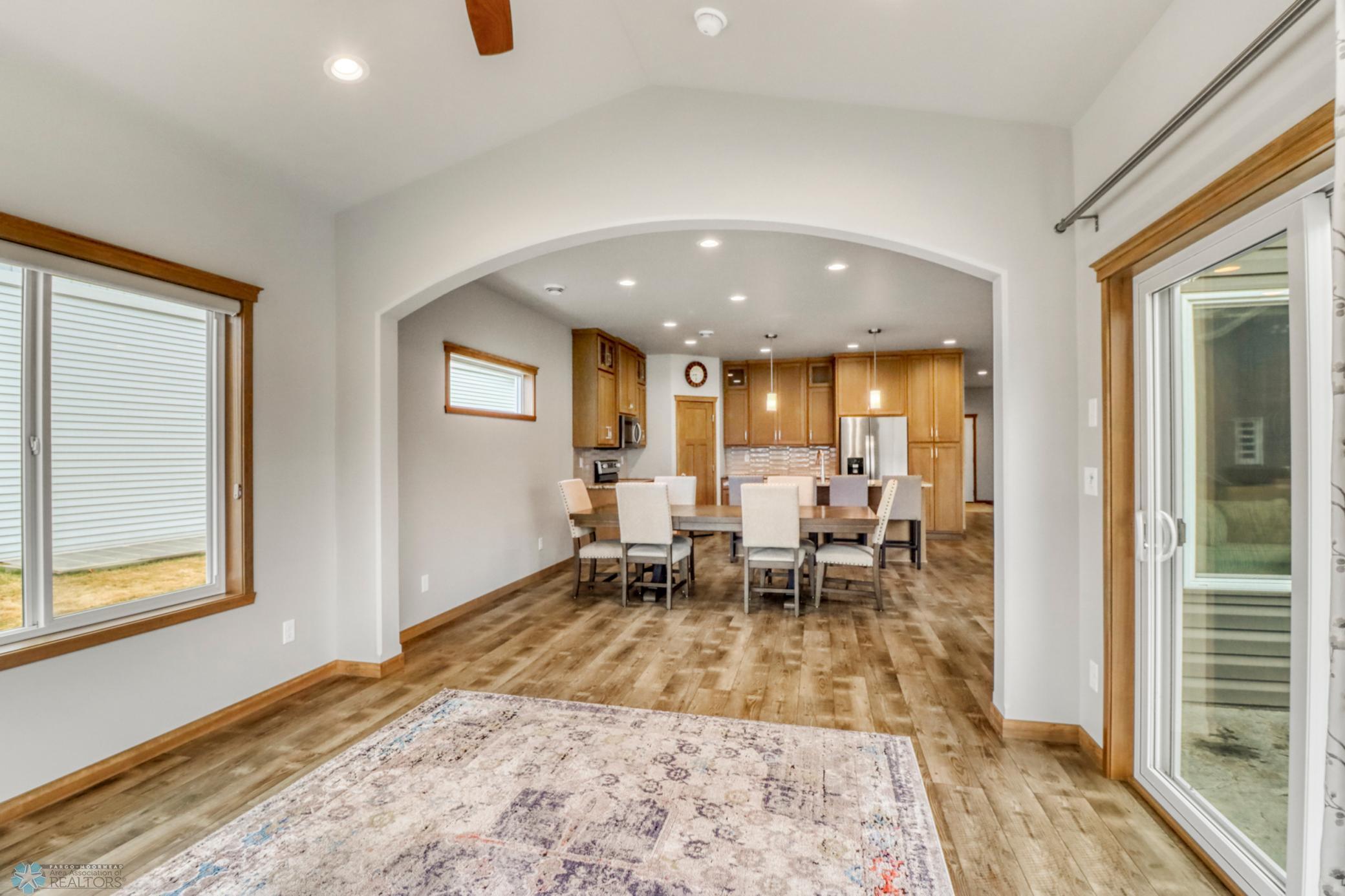 7352 Eagle Pointe Drive, Fargo, North Dakota image 17