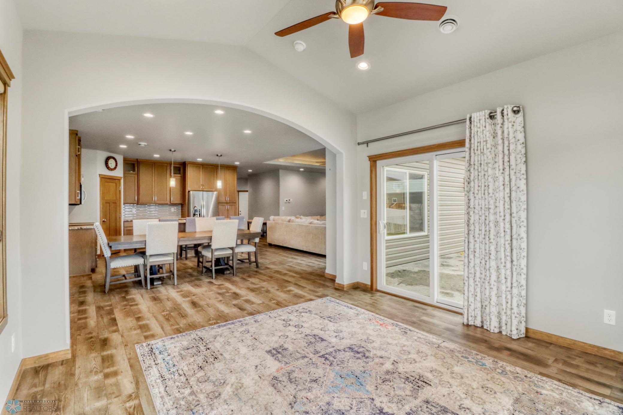 7352 Eagle Pointe Drive, Fargo, North Dakota image 18