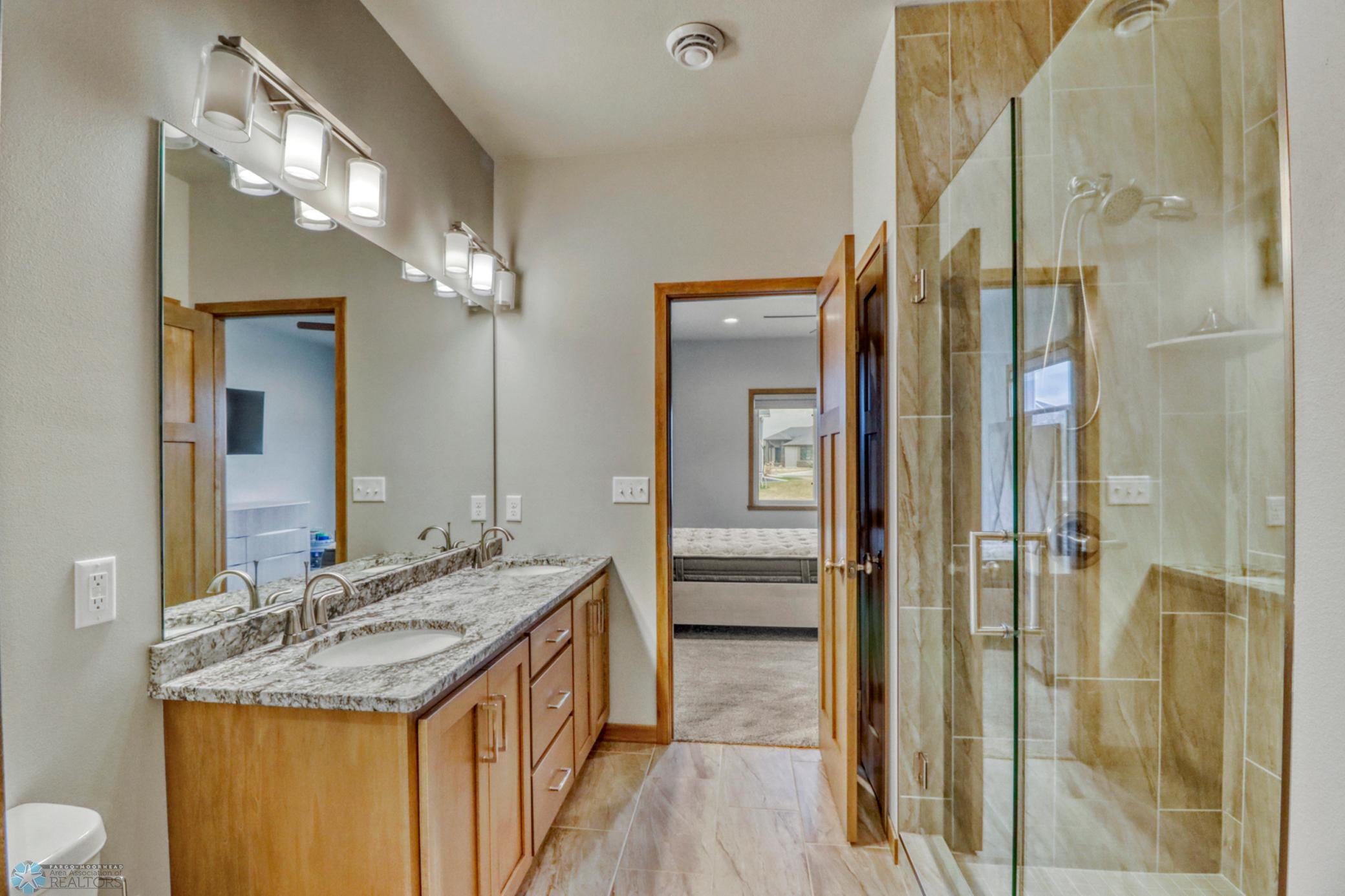 7352 Eagle Pointe Drive, Fargo, North Dakota image 26