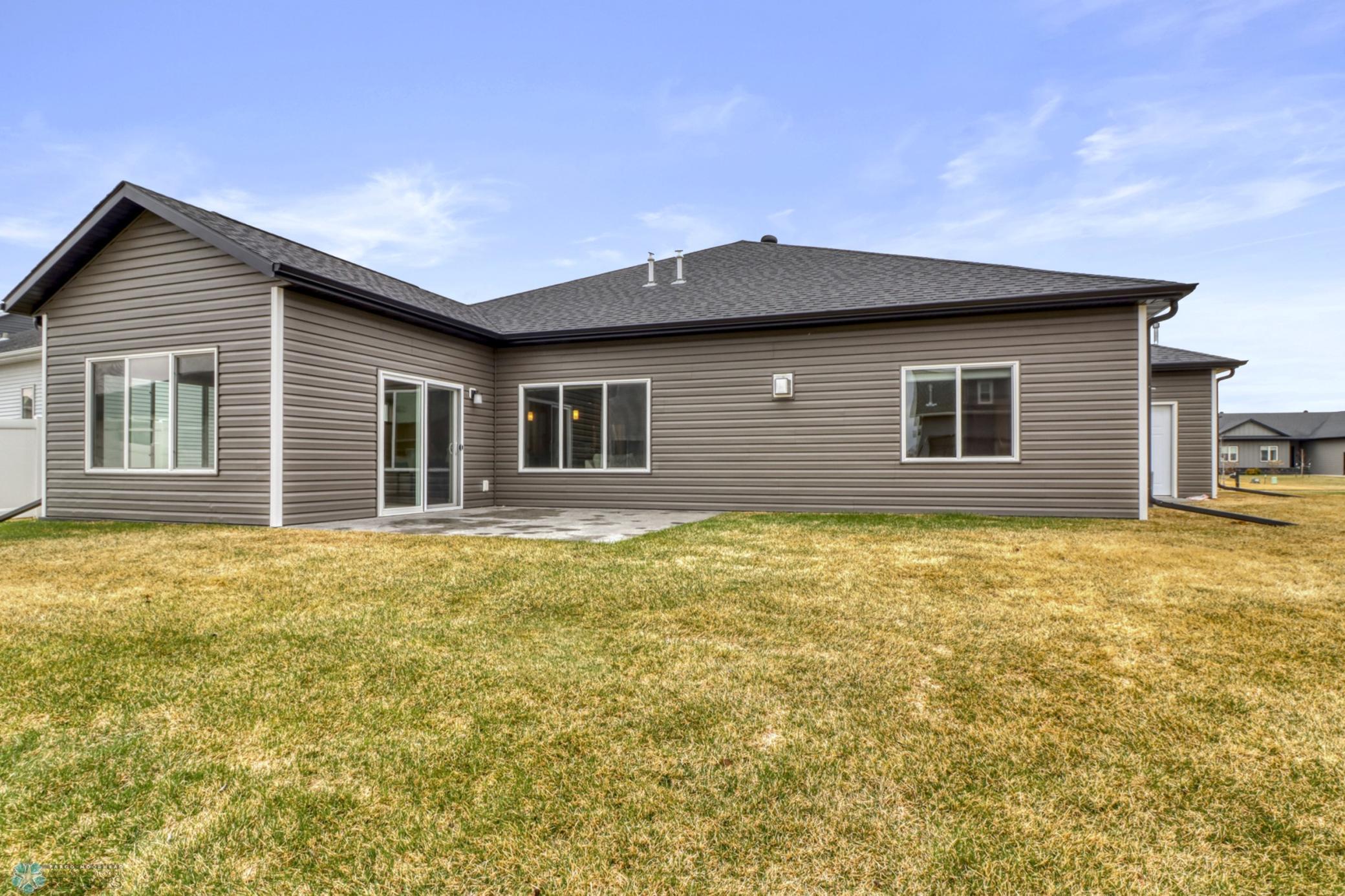7352 Eagle Pointe Drive, Fargo, North Dakota image 6