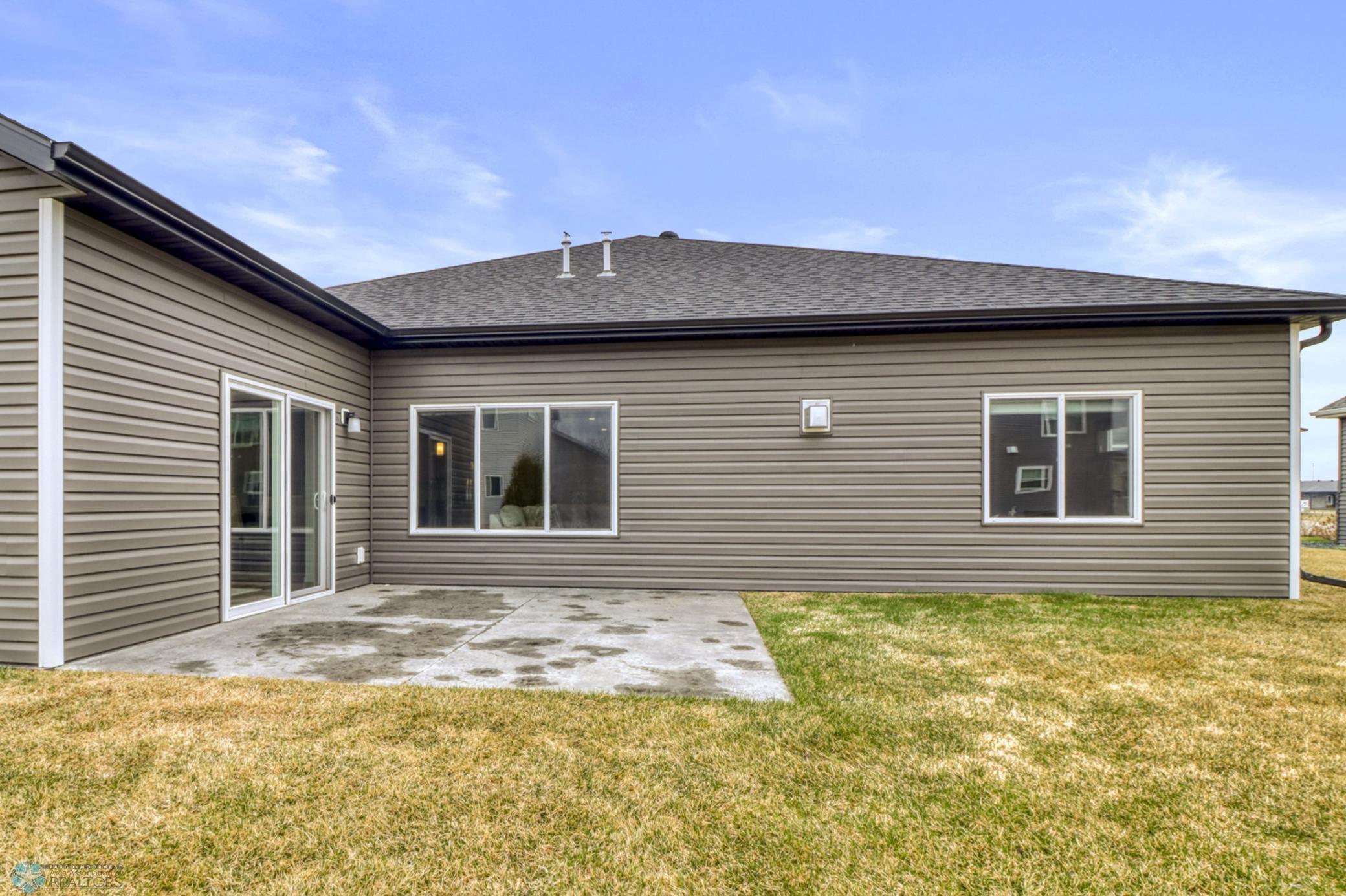 7352 Eagle Pointe Drive, Fargo, North Dakota image 4