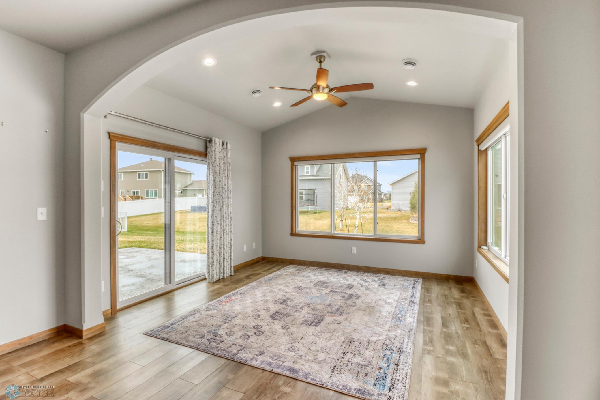 7352 Eagle Pointe Drive, Fargo, North Dakota image 19