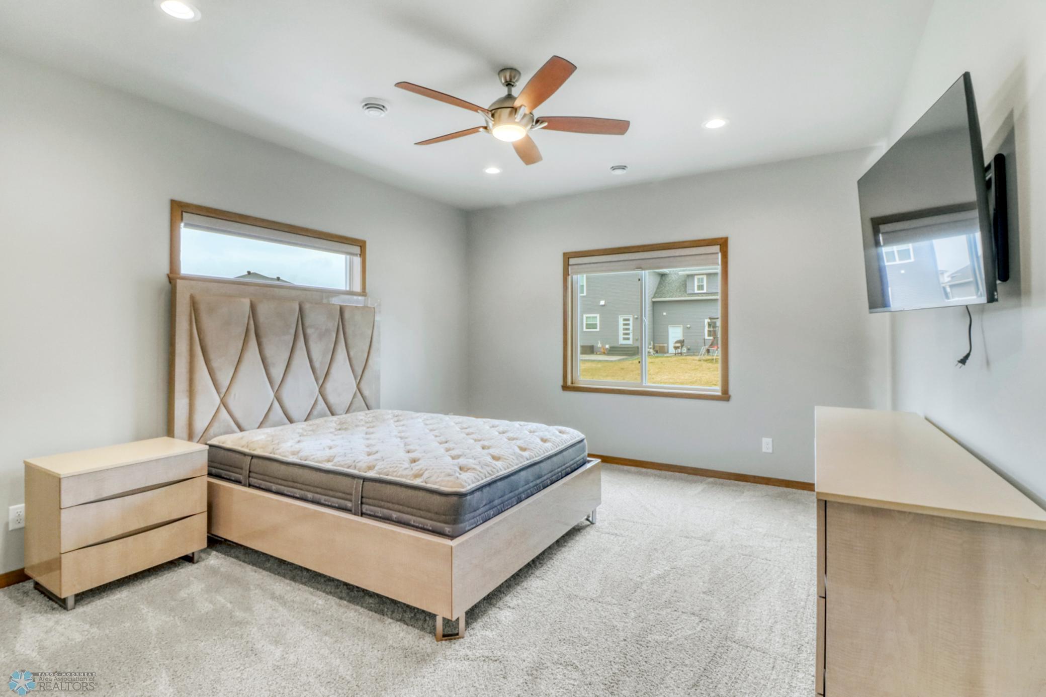 7352 Eagle Pointe Drive, Fargo, North Dakota image 29