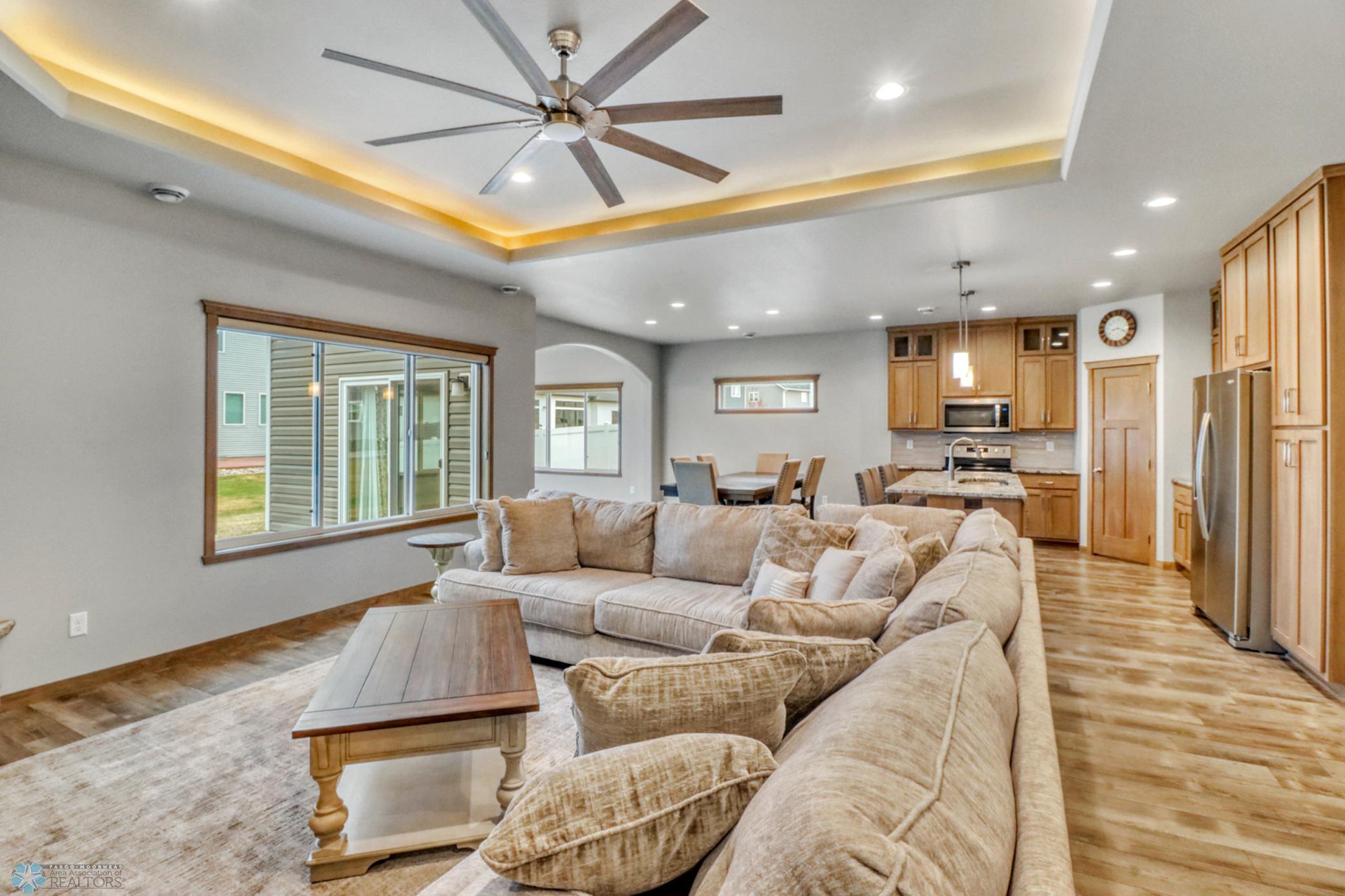 7352 Eagle Pointe Drive, Fargo, North Dakota image 23