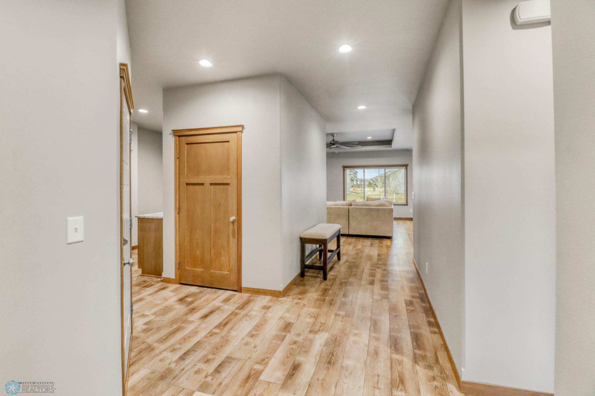 7352 Eagle Pointe Drive, Fargo, North Dakota image 35