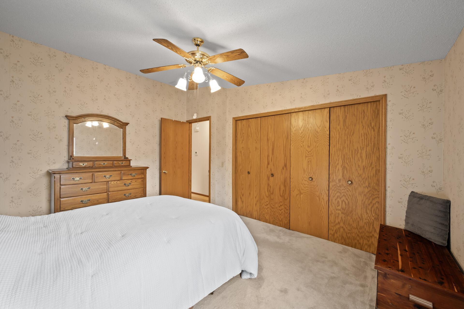 5345 Highpointe Terrace, Minneapolis, Minnesota image 12