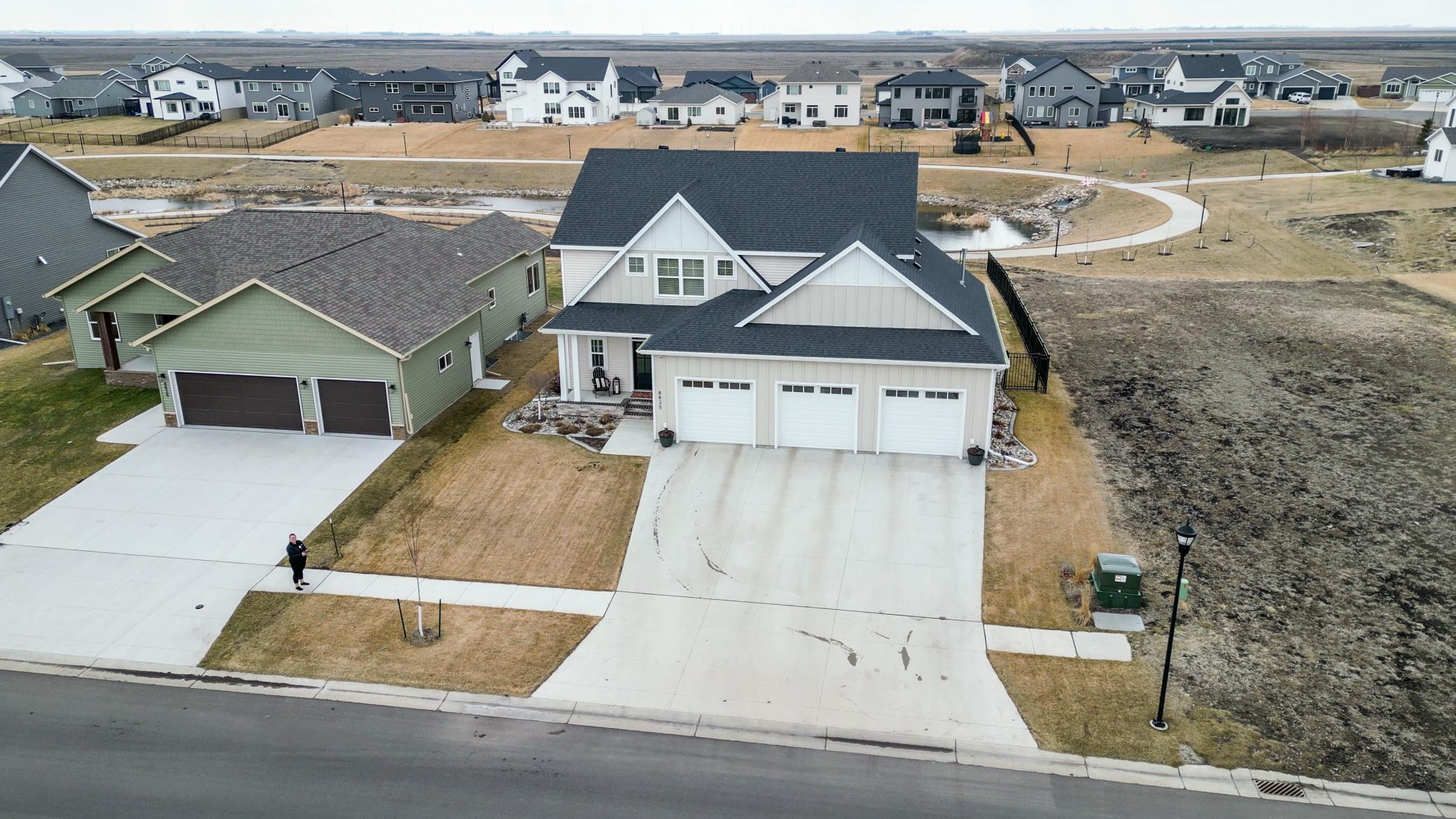 8825 Meadowlark Parkway, Horace, North Dakota image 3