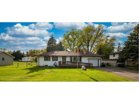 Homes For Sale - 4585 Otter Lake Road<br/> Saint Paul, MN 55110