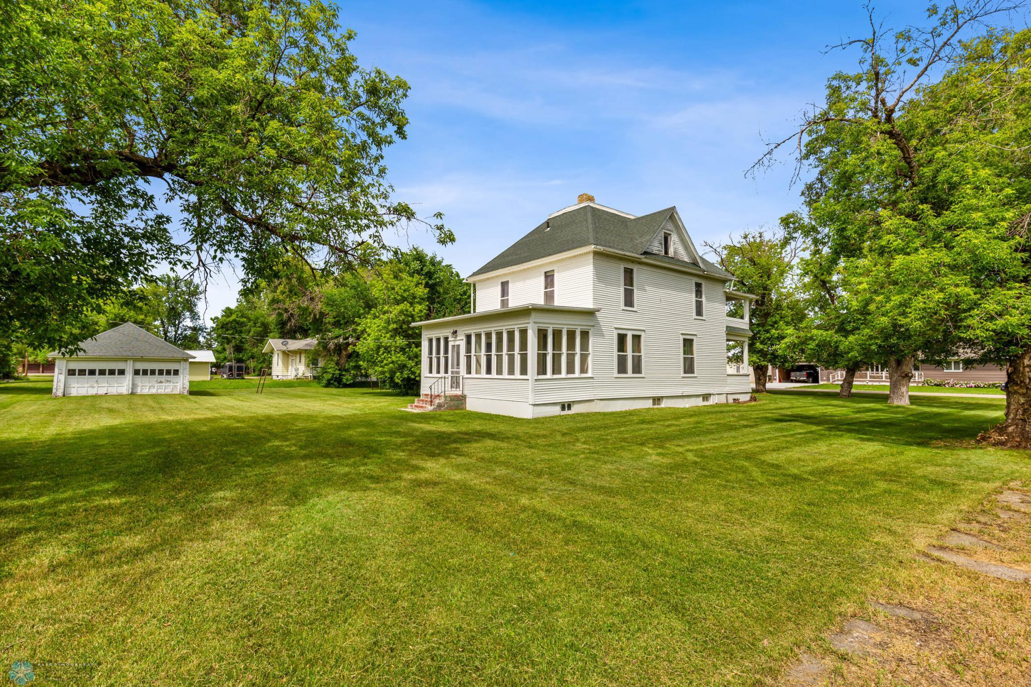 421 2nd Street, Hunter, North Dakota image 1