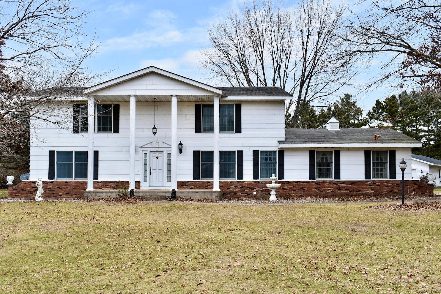 W1166 Badger Road, Fountain City, Wisconsin image 2