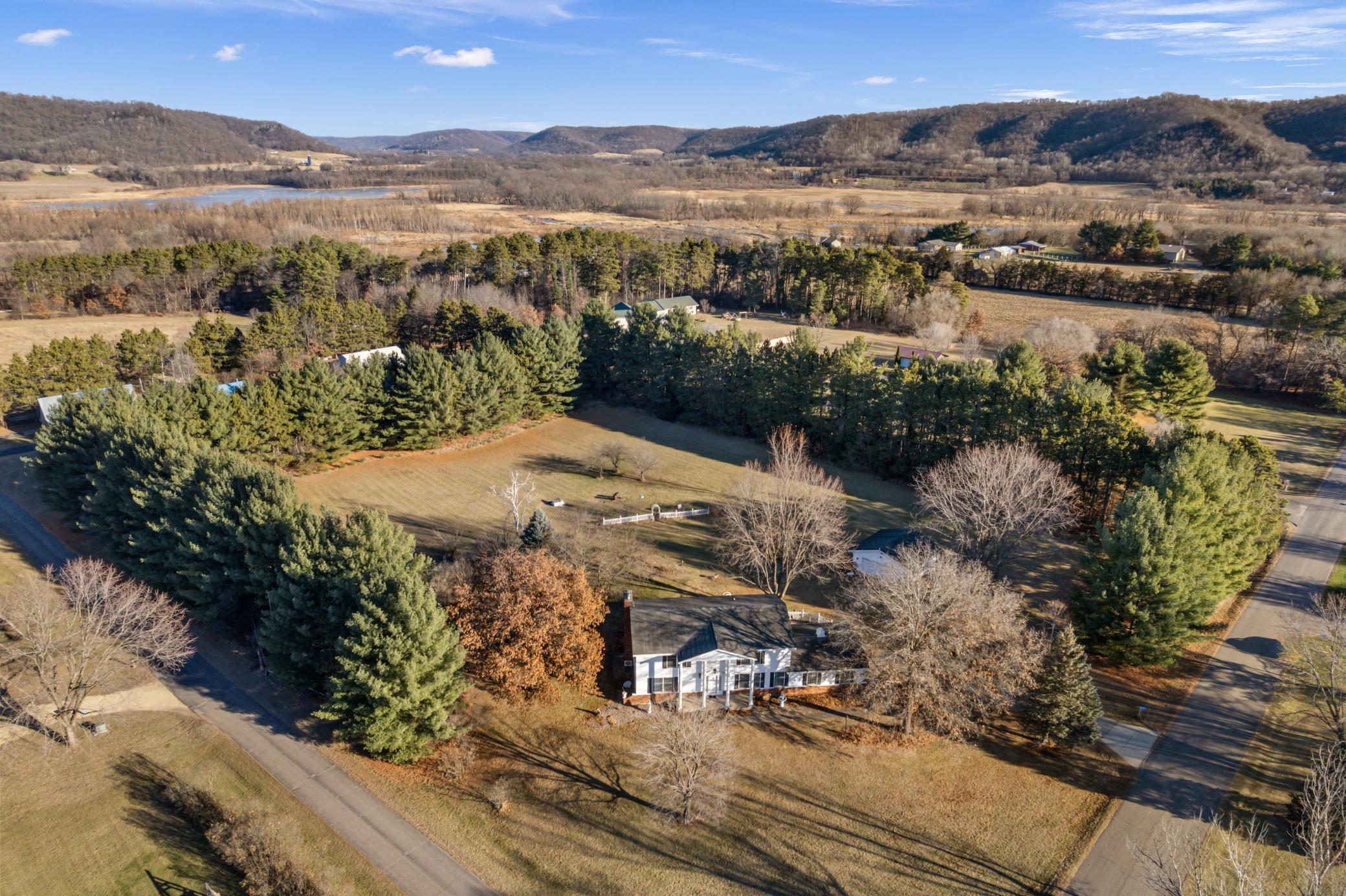 W1166 Badger Road, Fountain City, Wisconsin image 4