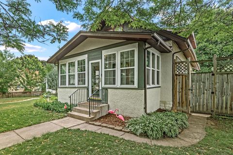 Homes For Sale - 2911 Lincoln Street<br/> Minneapolis, MN 55418