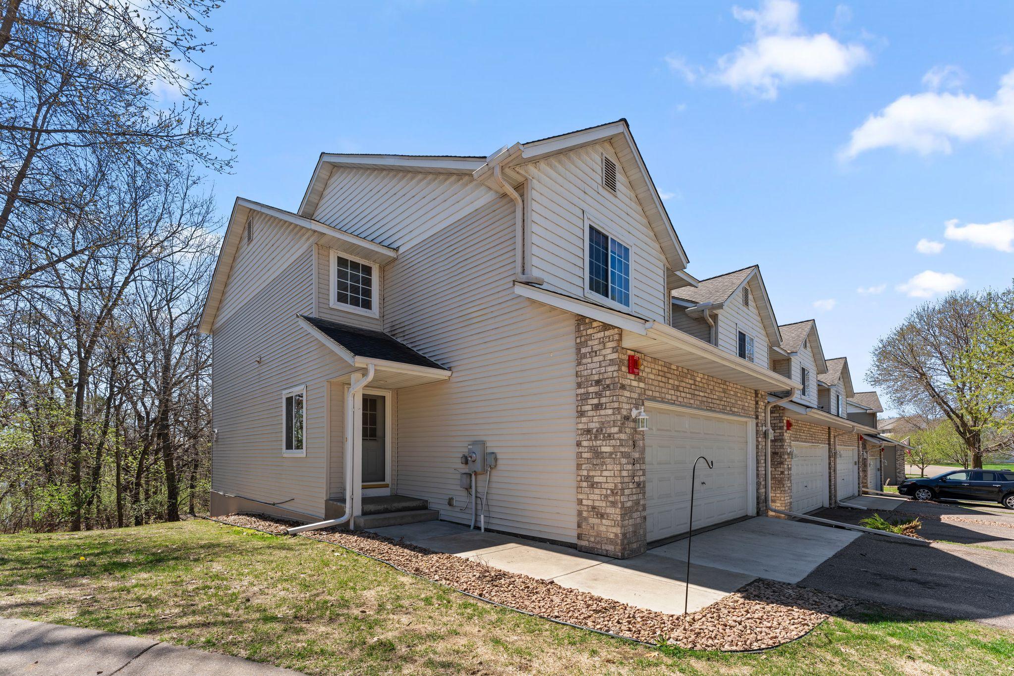 325 Pleasant Lane, Chaska, Minnesota image 3