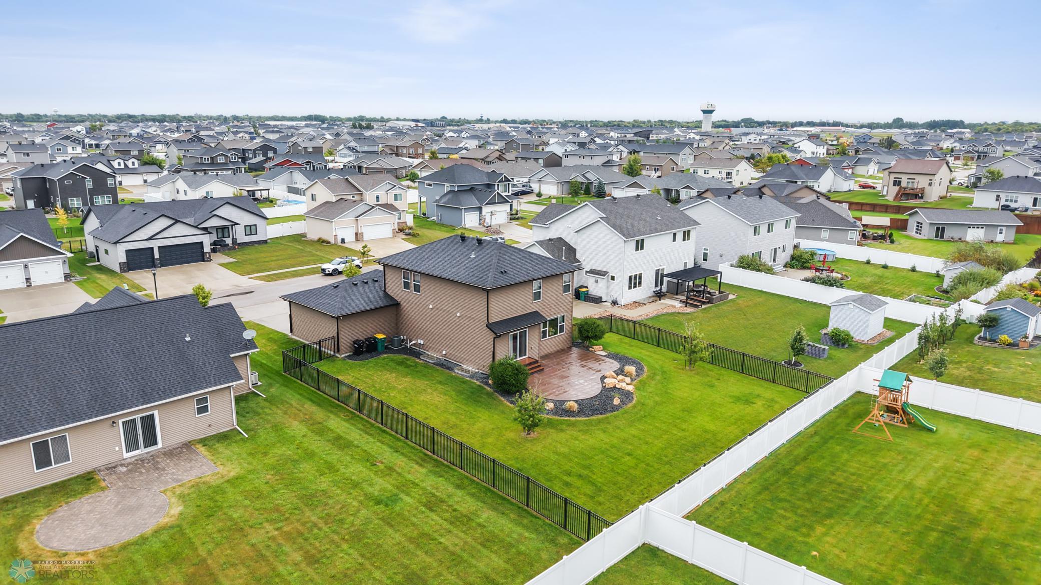 West Fargo, North Dakota 58078, United States, 4 Bedrooms Bedrooms, ,3 BathroomsBathrooms,Residential,Active,205091