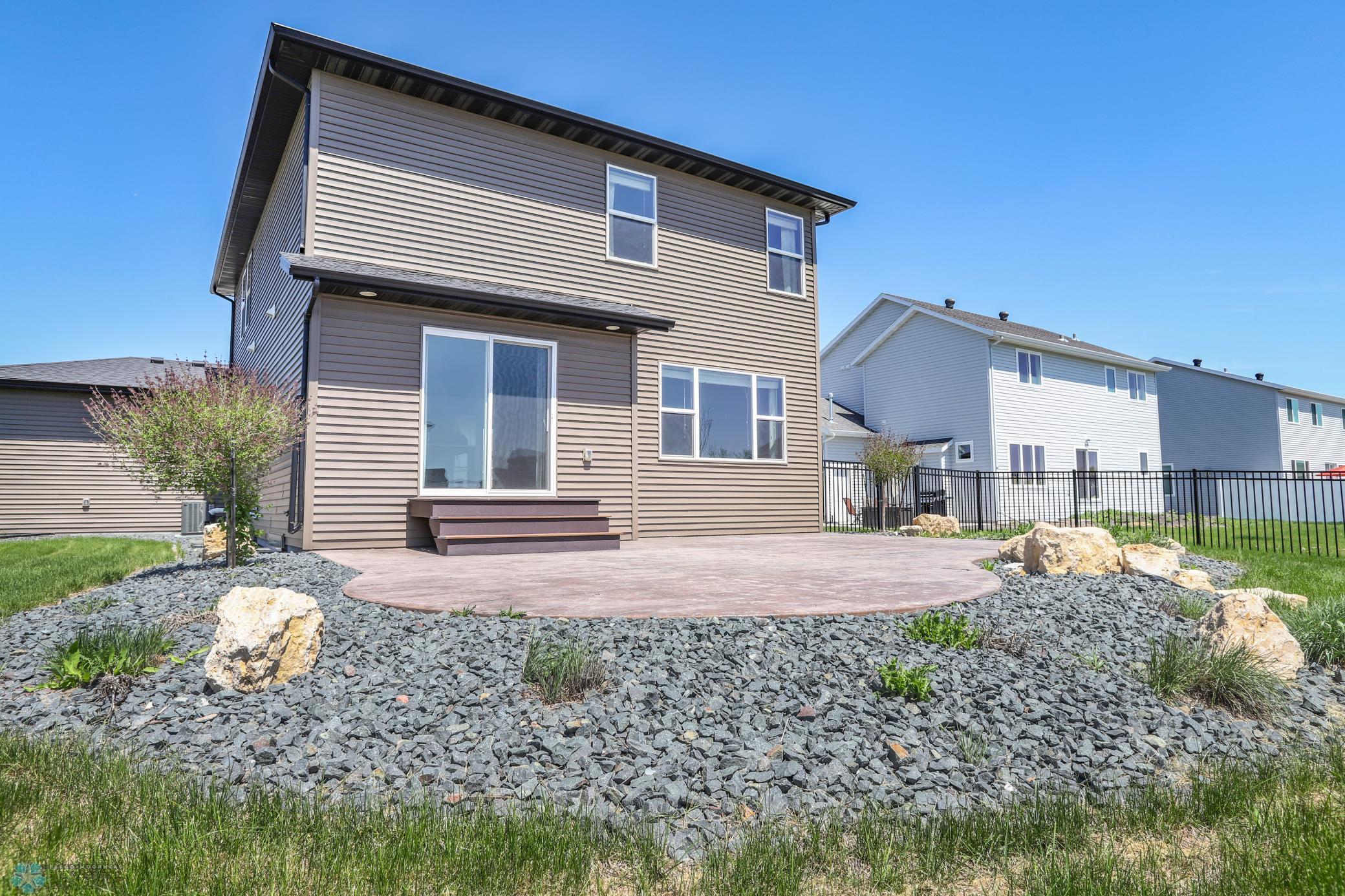 West Fargo, North Dakota 58078, United States, 4 Bedrooms Bedrooms, ,3 BathroomsBathrooms,Residential,Active,205091