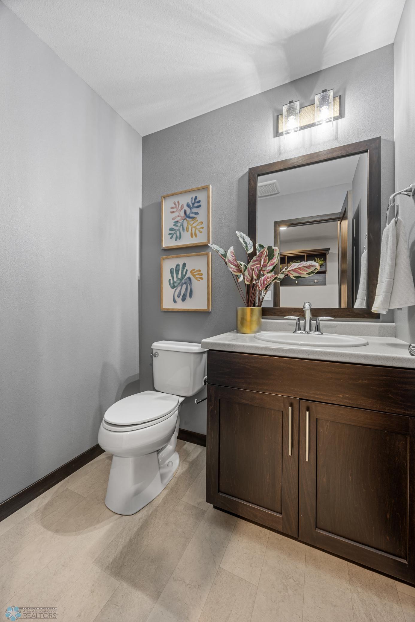 West Fargo, North Dakota 58078, United States, 4 Bedrooms Bedrooms, ,3 BathroomsBathrooms,Residential,Active,205091