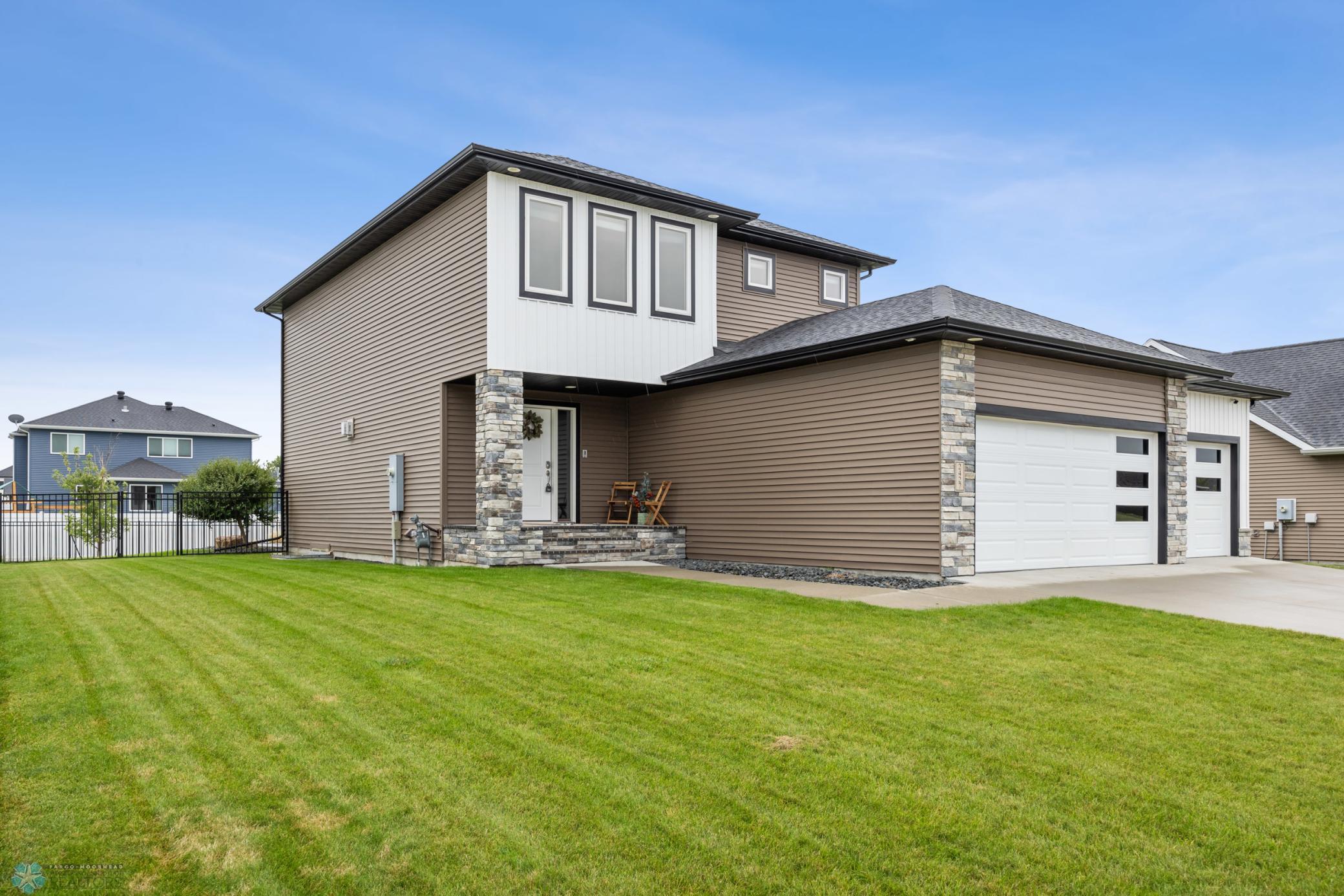 West Fargo, North Dakota 58078, United States, 4 Bedrooms Bedrooms, ,3 BathroomsBathrooms,Residential,Active,205091