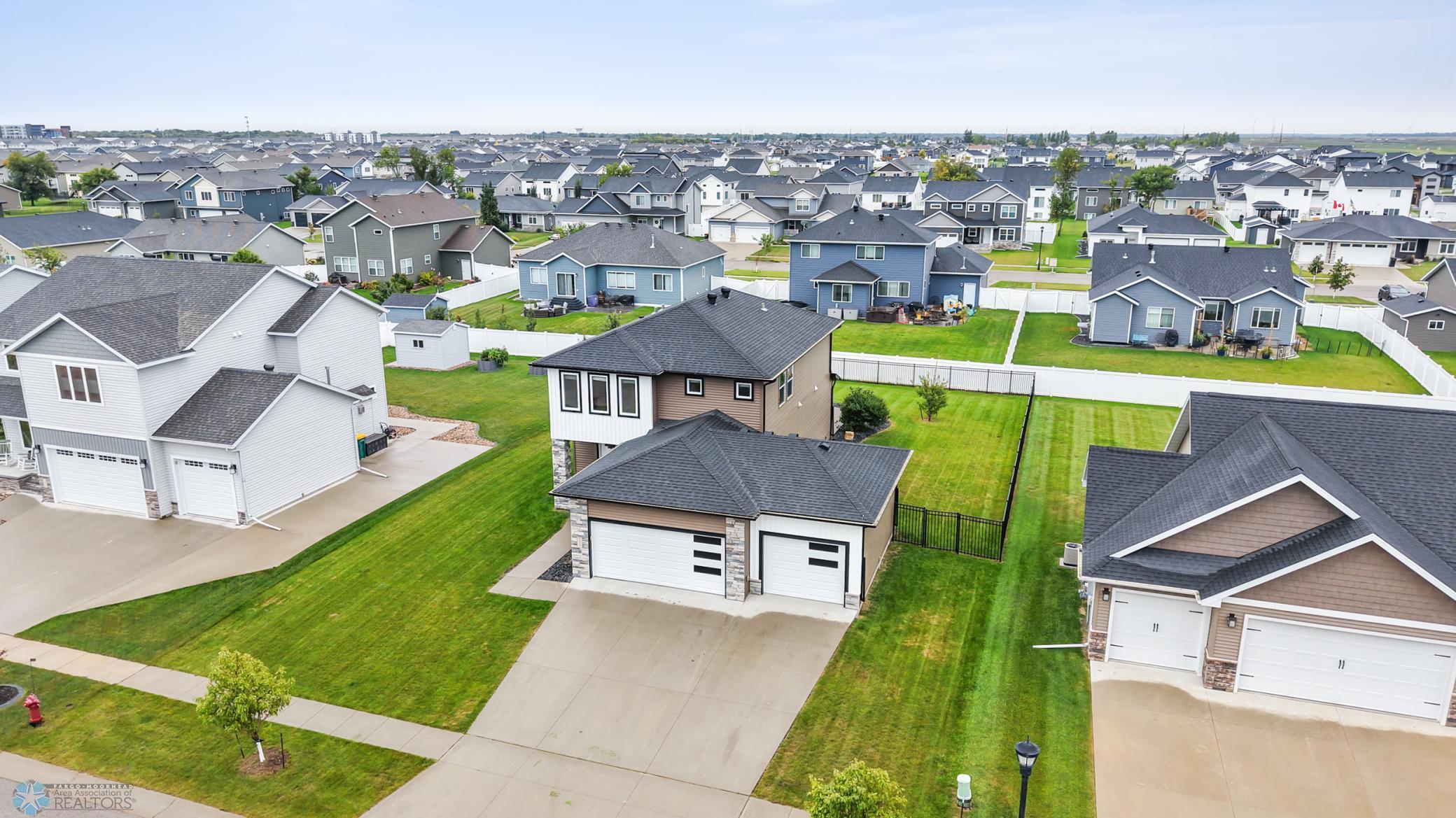 West Fargo, North Dakota 58078, United States, 4 Bedrooms Bedrooms, ,3 BathroomsBathrooms,Residential,Active,205091