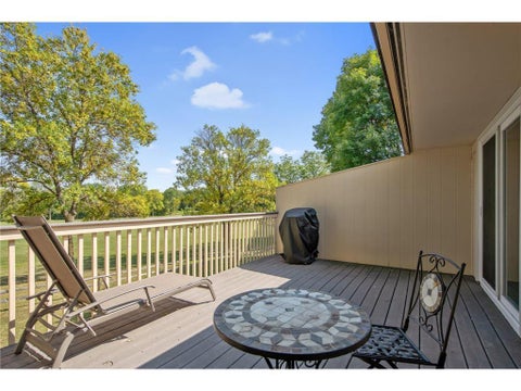 Homes For Sale - 7205 Pontiac Circle<br/> Chanhassen, MN 55317