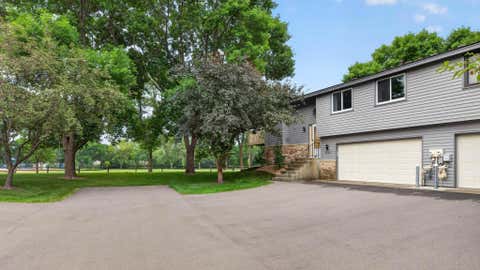 Homes For Sale - 7205 Pontiac Circle<br/> Chanhassen, MN 55317