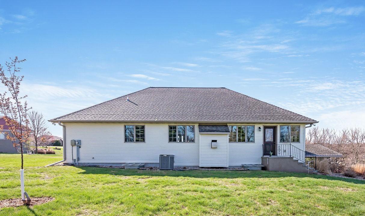 1220 June Court, Windom, Minnesota image 6
