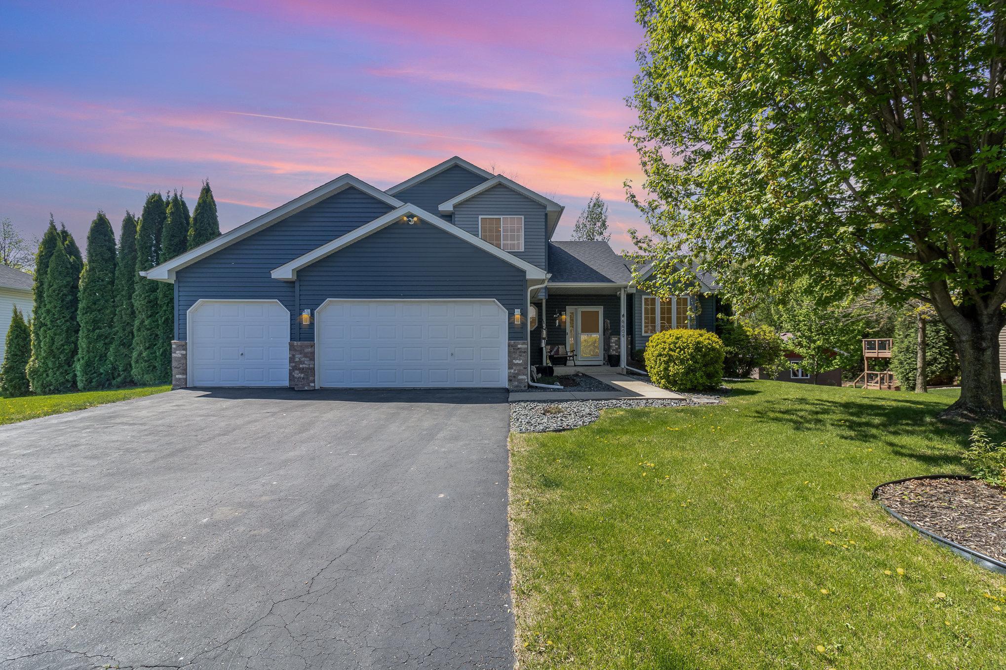 6609 210th Lane, Forest Lake, Minnesota image 1
