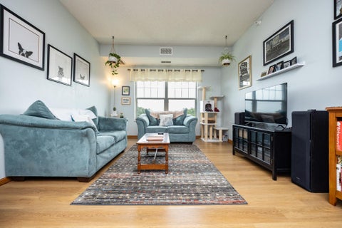 Condo For Sale - 4824 E 53rd Street<br/> Minneapolis, MN 55417