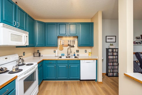 Condo For Sale - 4824 E 53rd Street<br/> Hennepin County, Minneapolis, MN 55417