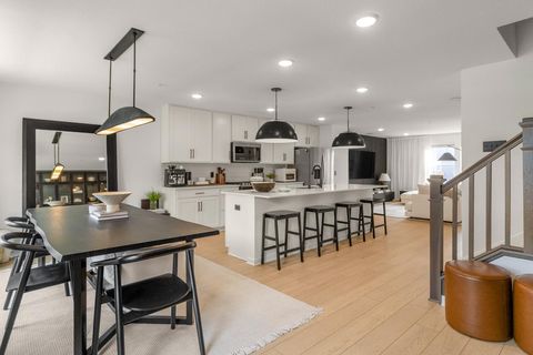 Townhouse For Sale - 15577 Everglade Avenue<br/> Saint Paul, MN 55124