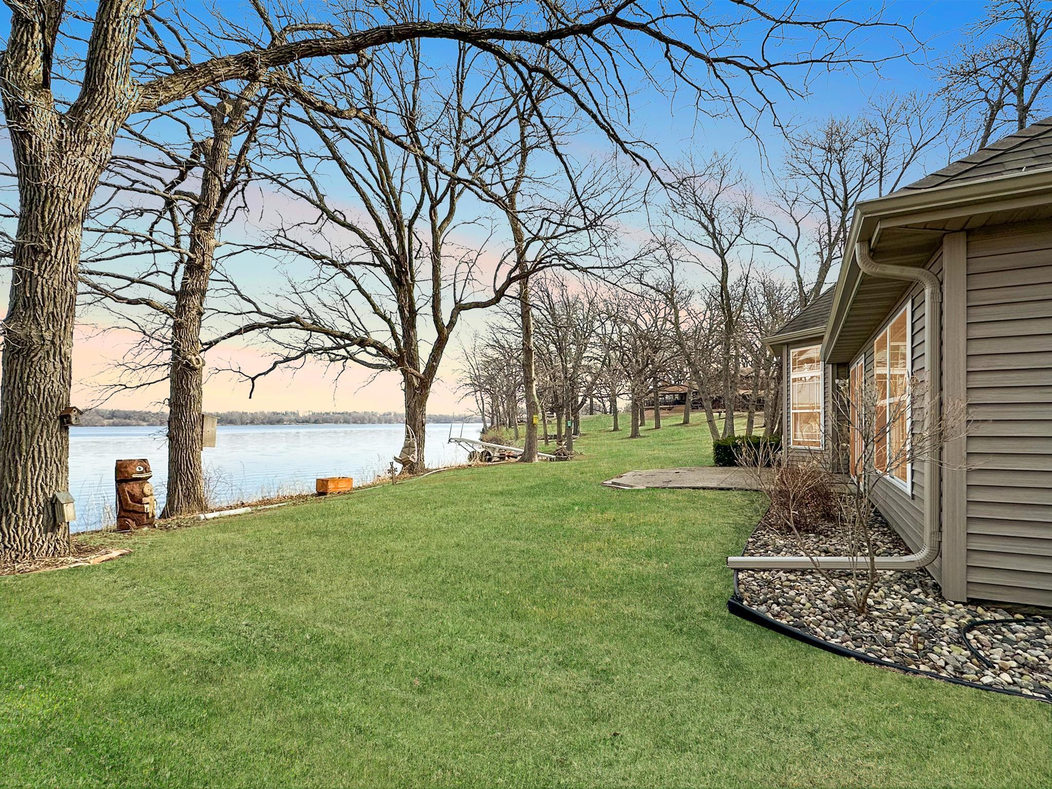 627 Knollwood Drive, Willmar, Minnesota image 7