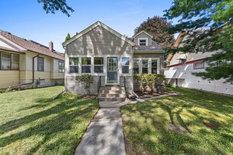 Homes For Sale - 1411 Palace Avenue<br/> Saint Paul, MN 55105