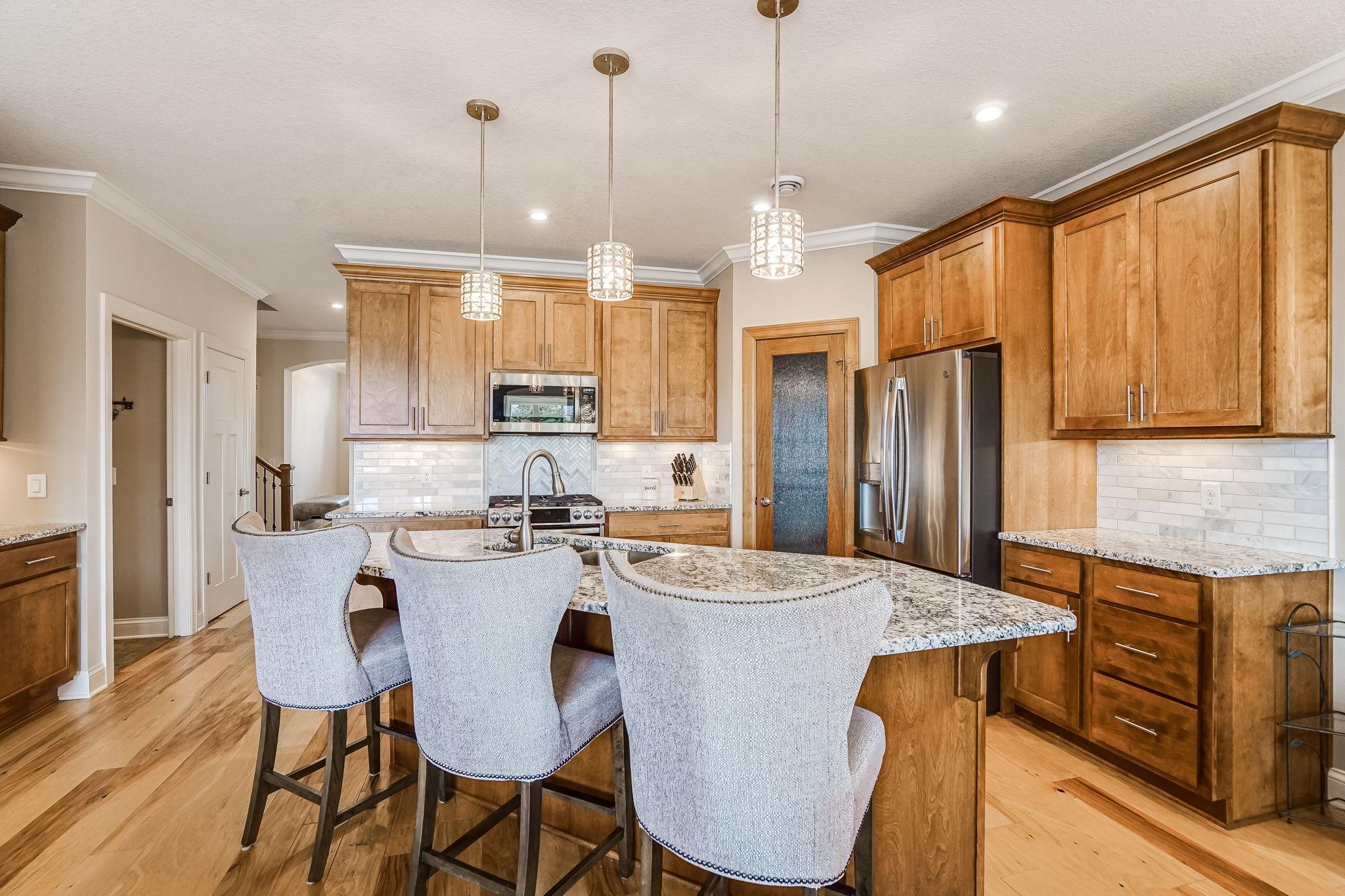987 Irving Court, Lake Elmo, Minnesota image 3